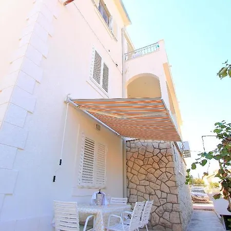 Appartement Genesis 3