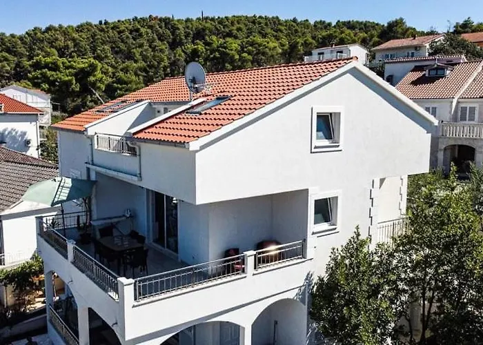 Apartment Genesis 3 *